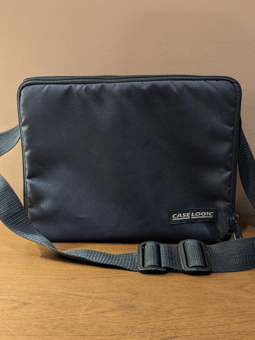 Case Logic CD Case 30